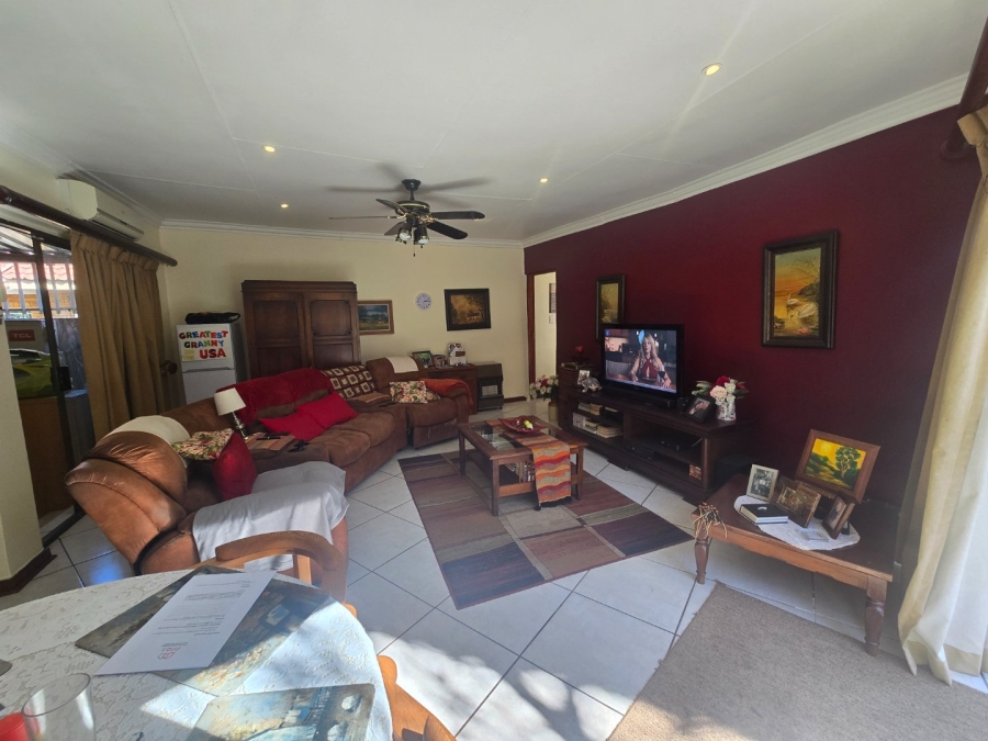 5 Bedroom Property for Sale in Dan Pienaar Free State